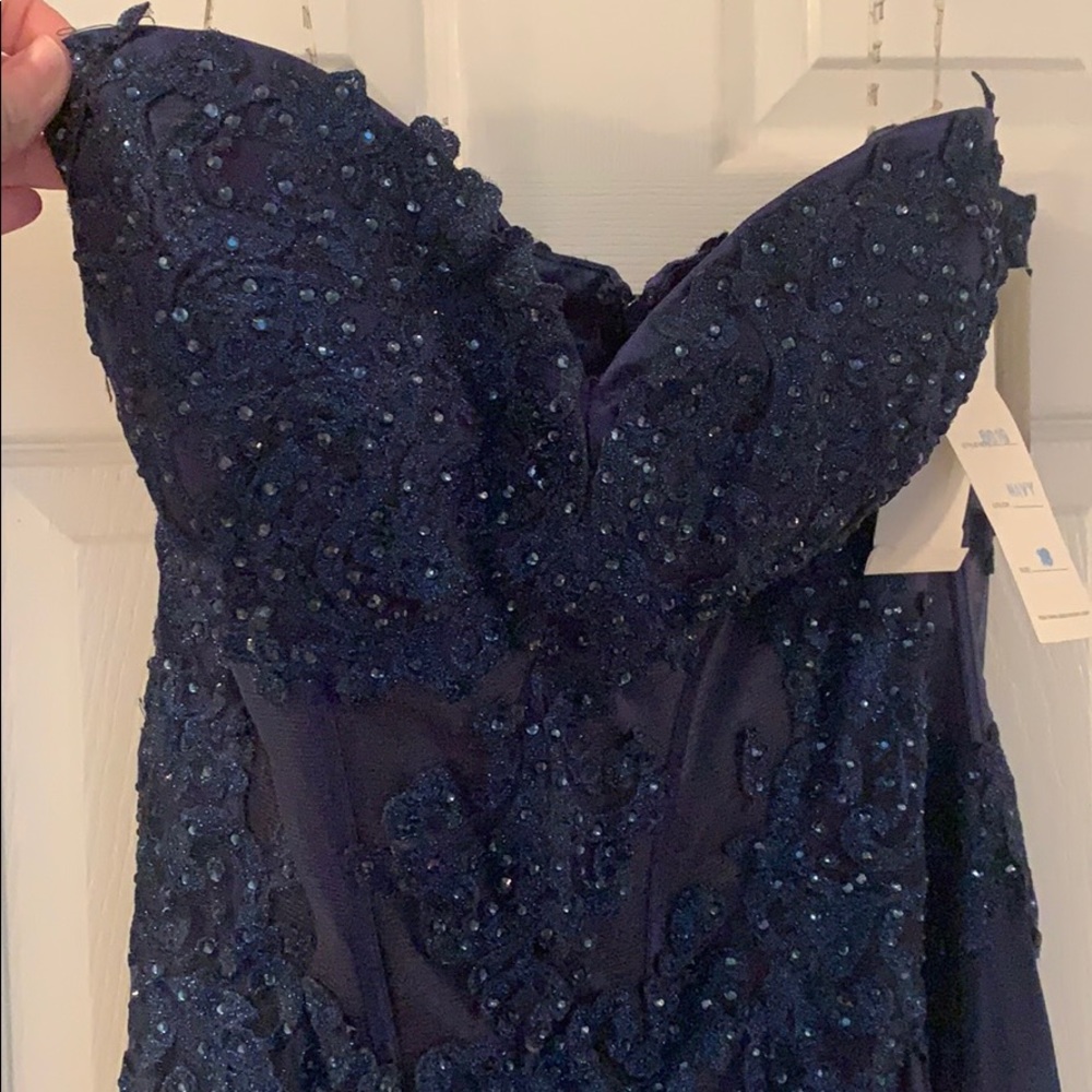 Jasz Couture size 18 navy prom dress - Picture 3 of 4